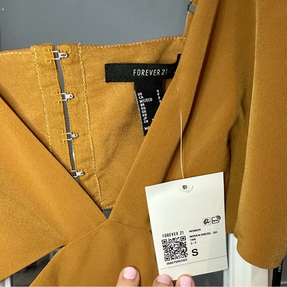 Forever21 brown cut out dress - size s - Picture 3 of 5